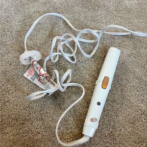 T3 mini travel straightener